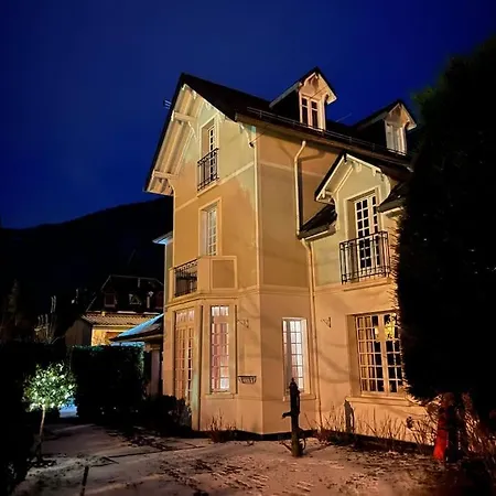 Portillon - Charming Fountain Garden Holiday home