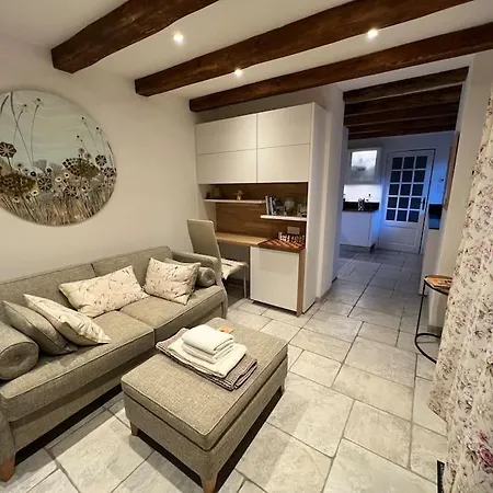 Portillon - Charming Fountain Garden