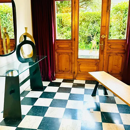 Portillon - Charming Fountain Garden
